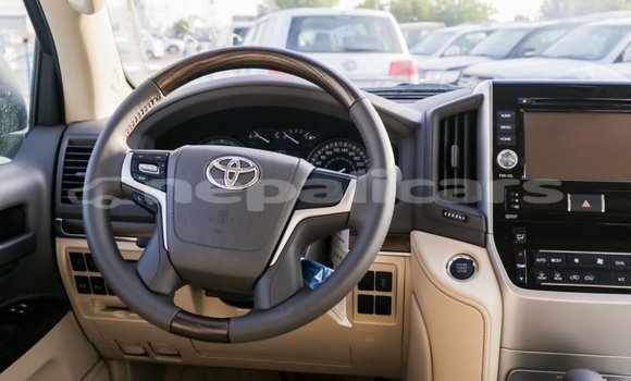 Buy Import Toyota Land Cruiser White Car in Import - Dubai in Bagmati Buy Import Toyota Land Cruiser White Car in Import - Dubai in Bagmati