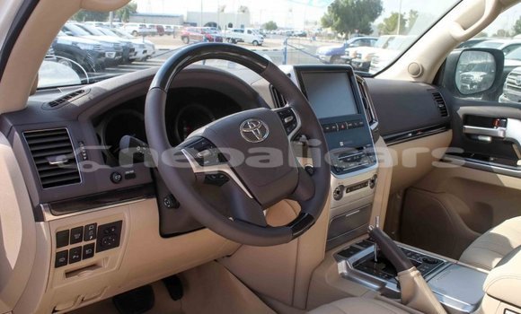 Buy Import Toyota Land Cruiser White Car in Import - Dubai in Bagmati Buy Import Toyota Land Cruiser White Car in Import - Dubai in Bagmati