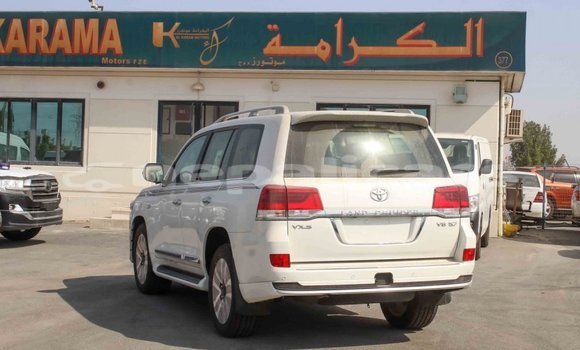 Buy Import Toyota Land Cruiser White Car in Import - Dubai in Bagmati Buy Import Toyota Land Cruiser White Car in Import - Dubai in Bagmati