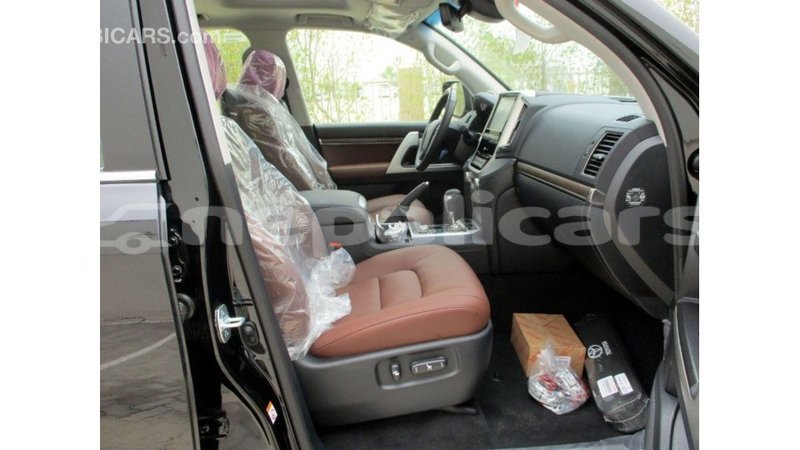 Big with watermark toyota land cruiser bagmati import dubai 2289