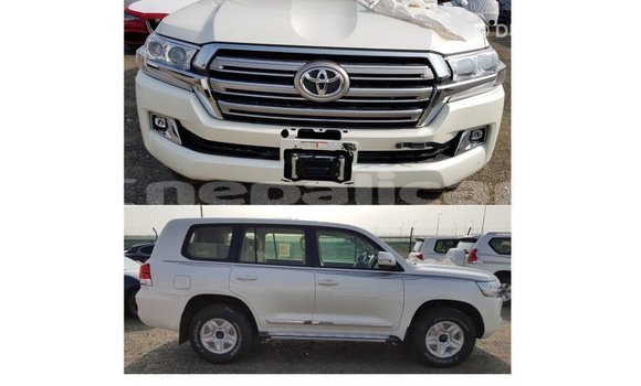 Buy Import Toyota Land Cruiser White Car in Import - Dubai in Bagmati Buy Import Toyota Land Cruiser White Car in Import - Dubai in Bagmati