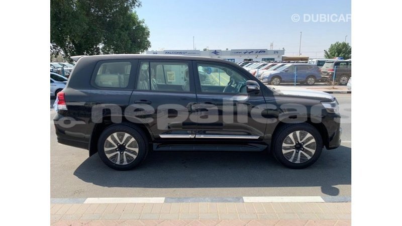 Big with watermark toyota land cruiser bagmati import dubai 2334