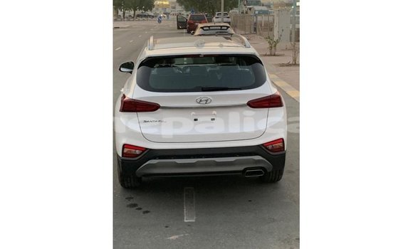 Buy Import Hyundai Santa Fe White Car in Import - Dubai in Bagmati Buy Import Hyundai Santa Fe White Car in Import - Dubai in Bagmati
