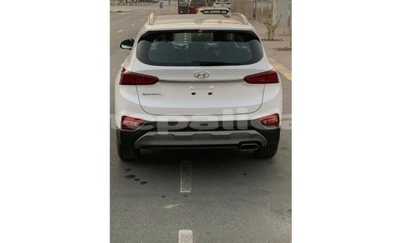 Buy Import Hyundai Santa Fe White Car in Import - Dubai in Bagmati Buy Import Hyundai Santa Fe White Car in Import - Dubai in Bagmati