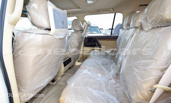 Buy Import Toyota Land Cruiser White Car in Import - Dubai in Bagmati Buy Import Toyota Land Cruiser White Car in Import - Dubai in Bagmati