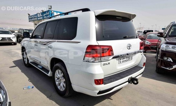 Buy Import Toyota Land Cruiser White Car in Import - Dubai in Bagmati Buy Import Toyota Land Cruiser White Car in Import - Dubai in Bagmati