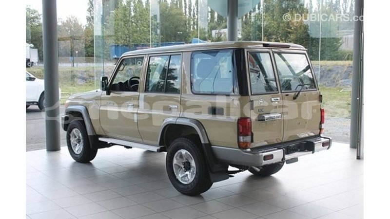 Big with watermark toyota land cruiser bagmati import dubai 2346