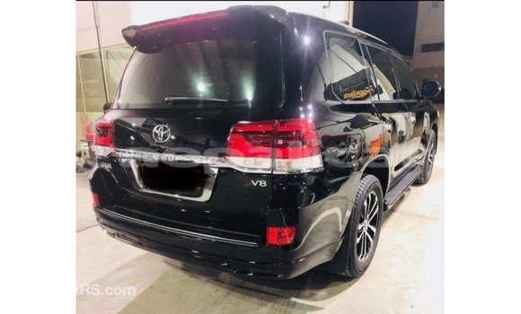 Buy Import Toyota Land Cruiser Black Car in Import - Dubai in Bagmati Buy Import Toyota Land Cruiser Black Car in Import - Dubai in Bagmati