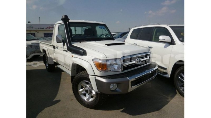 Big with watermark toyota land cruiser bagmati import dubai 2383
