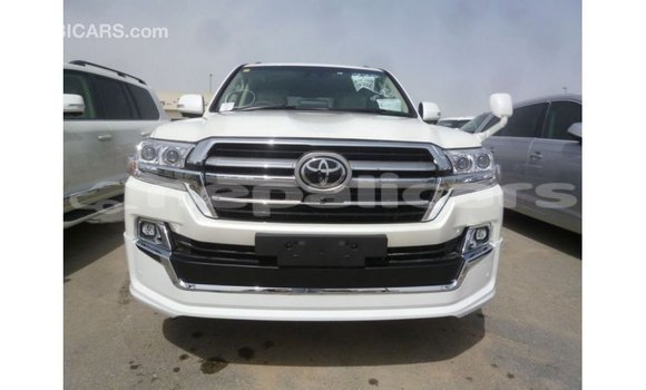 Buy Import Toyota Land Cruiser White Car in Import - Dubai in Bagmati Buy Import Toyota Land Cruiser White Car in Import - Dubai in Bagmati