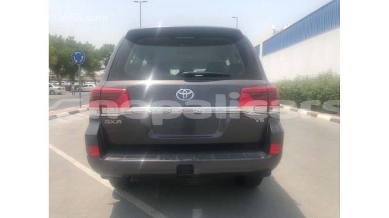 Big with watermark toyota land cruiser bagmati import dubai 2387