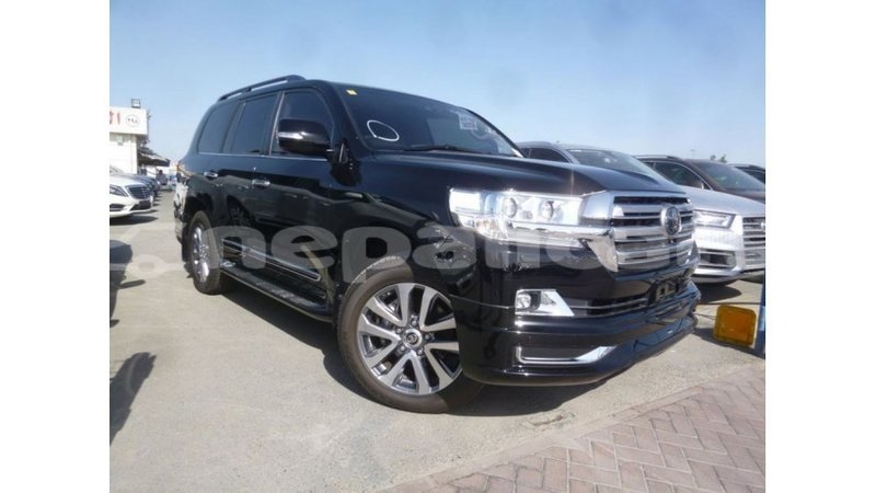 Big with watermark toyota land cruiser bagmati import dubai 2391