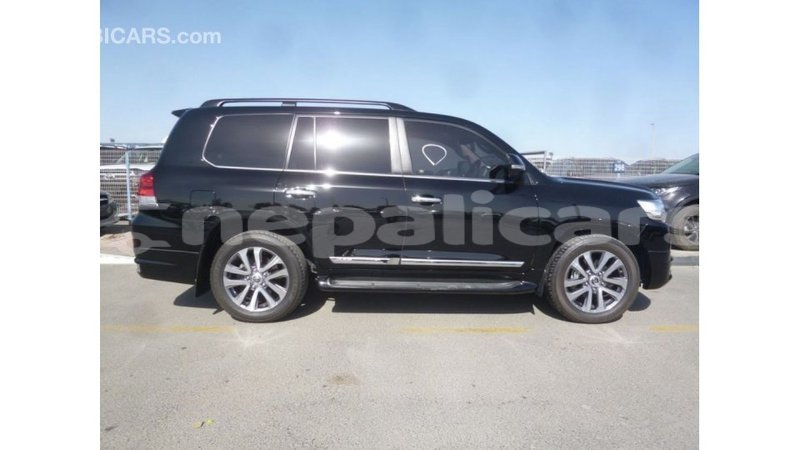Big with watermark toyota land cruiser bagmati import dubai 2391