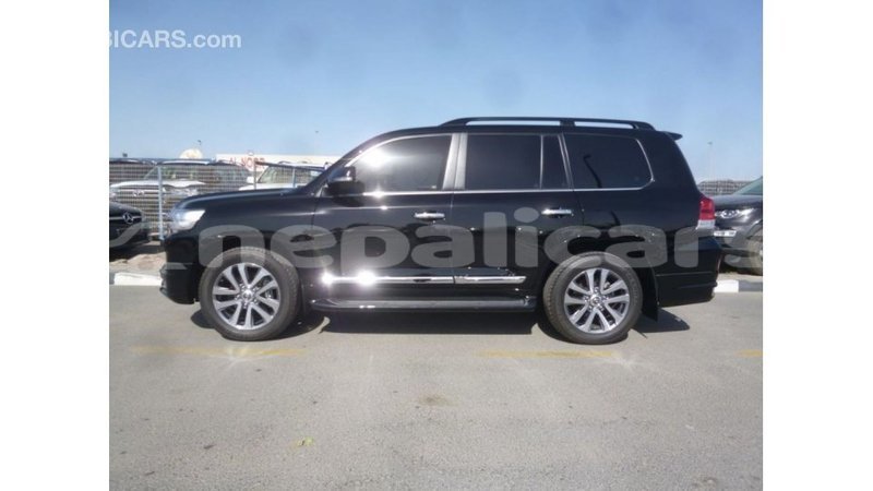 Big with watermark toyota land cruiser bagmati import dubai 2391