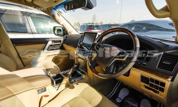 Buy Import Toyota Land Cruiser White Car in Import - Dubai in Bagmati Buy Import Toyota Land Cruiser White Car in Import - Dubai in Bagmati