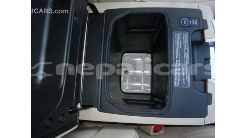 Big with watermark toyota land cruiser bagmati import dubai 2391