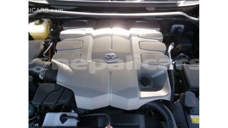 Big with watermark toyota land cruiser bagmati import dubai 2391