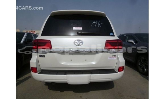 Buy Import Toyota Land Cruiser White Car in Import - Dubai in Bagmati Buy Import Toyota Land Cruiser White Car in Import - Dubai in Bagmati