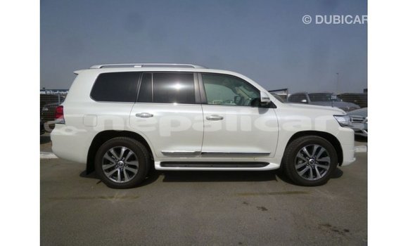 Buy Import Toyota Land Cruiser White Car in Import - Dubai in Bagmati Buy Import Toyota Land Cruiser White Car in Import - Dubai in Bagmati