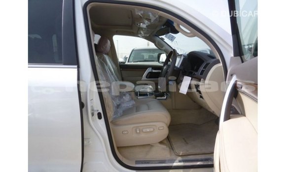 Buy Import Toyota Land Cruiser White Car in Import - Dubai in Bagmati Buy Import Toyota Land Cruiser White Car in Import - Dubai in Bagmati