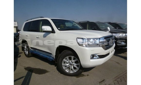 Buy Import Toyota Land Cruiser White Car in Import - Dubai in Bagmati Buy Import Toyota Land Cruiser White Car in Import - Dubai in Bagmati
