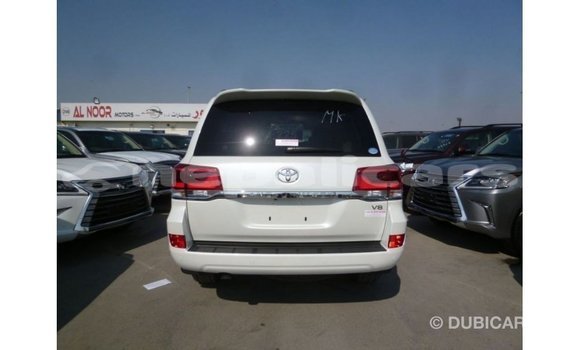 Buy Import Toyota Land Cruiser White Car in Import - Dubai in Bagmati Buy Import Toyota Land Cruiser White Car in Import - Dubai in Bagmati