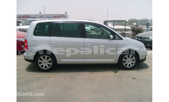 Buy Import Volkswagen Touran Other Car in Import - Dubai in Bagmati Buy Import Volkswagen Touran Other Car in Import - Dubai in Bagmati