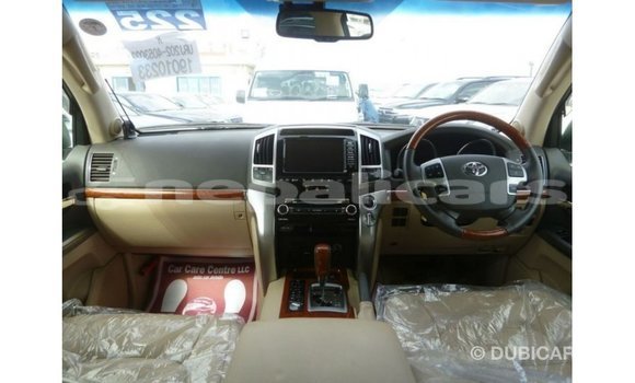 Buy Import Toyota Land Cruiser White Car in Import - Dubai in Bagmati Buy Import Toyota Land Cruiser White Car in Import - Dubai in Bagmati
