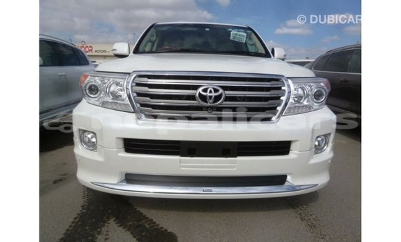 Buy Import Toyota Land Cruiser White Car in Import - Dubai in Bagmati Buy Import Toyota Land Cruiser White Car in Import - Dubai in Bagmati