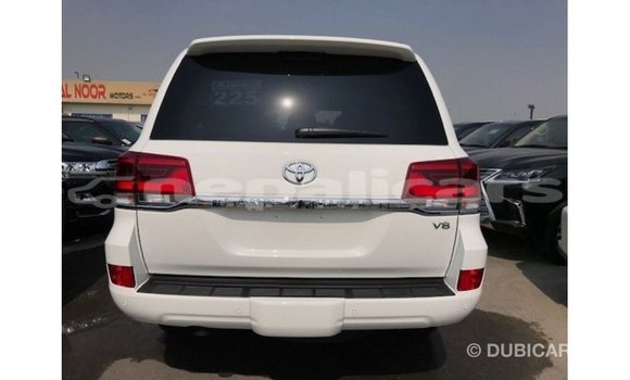 Buy Import Toyota Land Cruiser White Car in Import - Dubai in Bagmati Buy Import Toyota Land Cruiser White Car in Import - Dubai in Bagmati