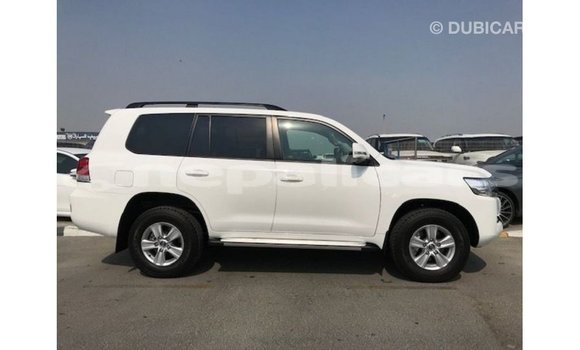 Buy Import Toyota Land Cruiser White Car in Import - Dubai in Bagmati Buy Import Toyota Land Cruiser White Car in Import - Dubai in Bagmati