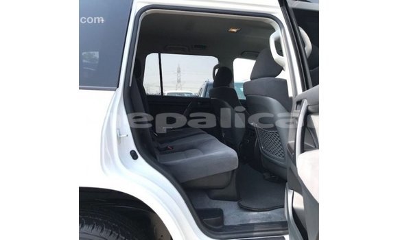 Buy Import Toyota Land Cruiser White Car in Import - Dubai in Bagmati Buy Import Toyota Land Cruiser White Car in Import - Dubai in Bagmati