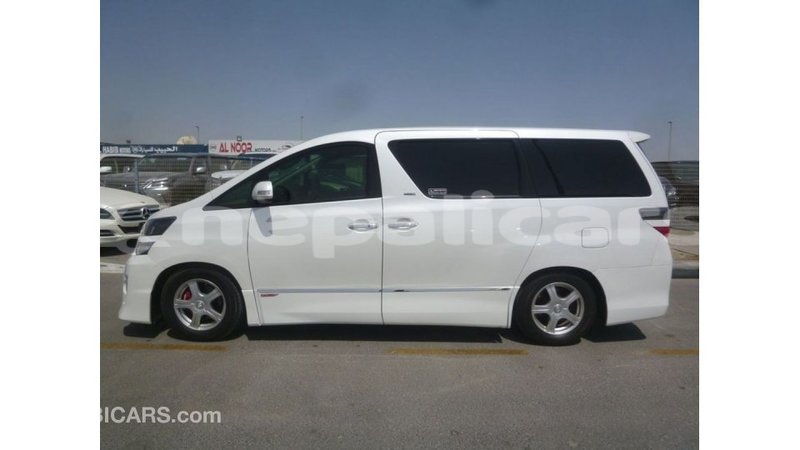 Big with watermark toyota vellfire bagmati import dubai 2445