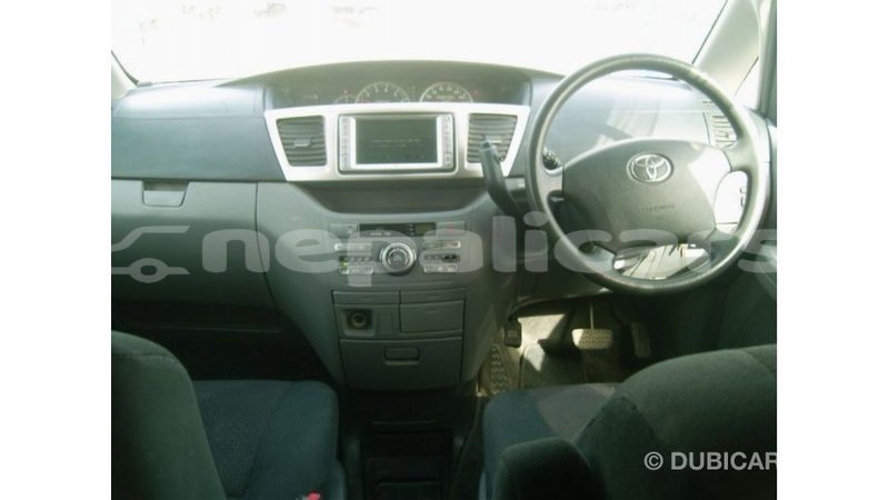 Big with watermark toyota noah bagmati import dubai 2447