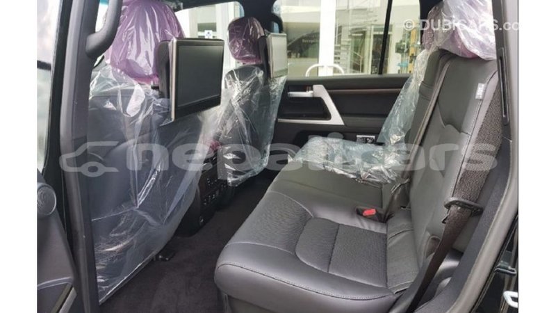 Big with watermark toyota land cruiser bagmati import dubai 2465