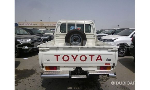 Buy Import Toyota Land Cruiser White Car in Import - Dubai in Bagmati Buy Import Toyota Land Cruiser White Car in Import - Dubai in Bagmati