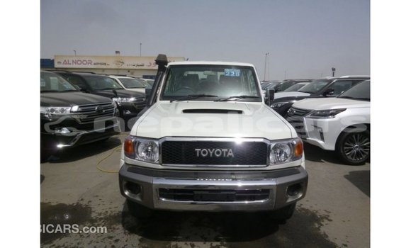 Buy Import Toyota Land Cruiser White Car in Import - Dubai in Bagmati Buy Import Toyota Land Cruiser White Car in Import - Dubai in Bagmati