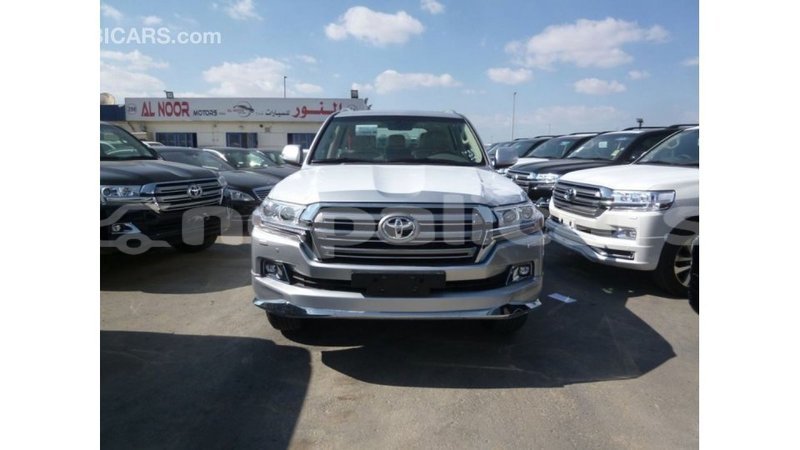 Big with watermark toyota land cruiser bagmati import dubai 2501