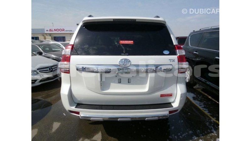 Big with watermark toyota prado bagmati import dubai 2517