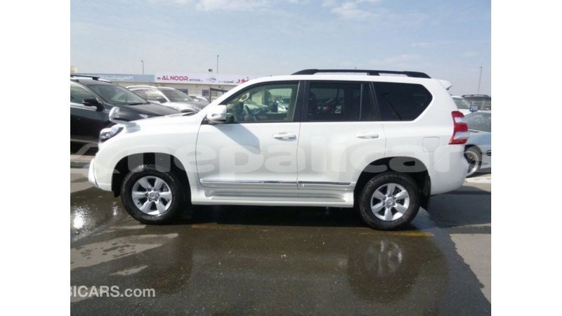 Big with watermark toyota prado bagmati import dubai 2517