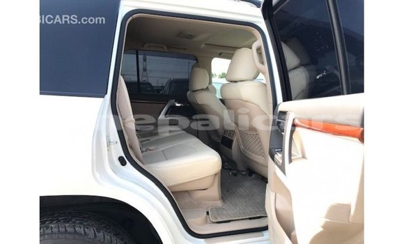 Buy Import Toyota Land Cruiser White Car in Import - Dubai in Bagmati Buy Import Toyota Land Cruiser White Car in Import - Dubai in Bagmati