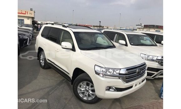 Buy Import Toyota Land Cruiser White Car in Import - Dubai in Bagmati Buy Import Toyota Land Cruiser White Car in Import - Dubai in Bagmati