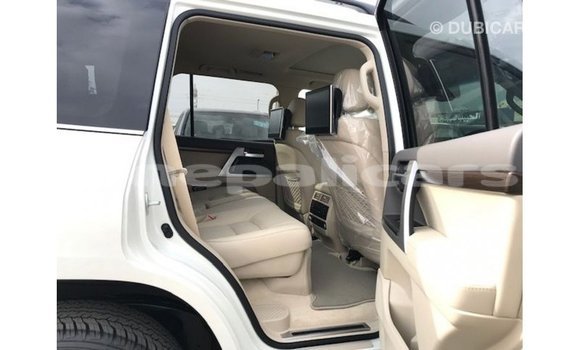 Buy Import Toyota Land Cruiser White Car in Import - Dubai in Bagmati Buy Import Toyota Land Cruiser White Car in Import - Dubai in Bagmati