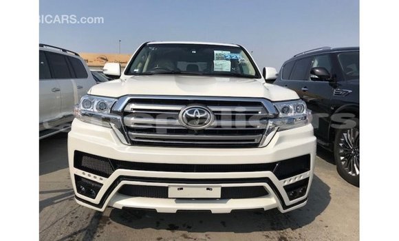 Buy Import Toyota Land Cruiser White Car in Import - Dubai in Bagmati Buy Import Toyota Land Cruiser White Car in Import - Dubai in Bagmati