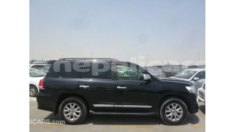 Big with watermark toyota land cruiser bagmati import dubai 2551