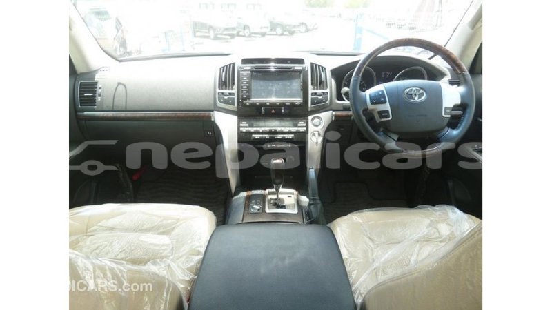 Big with watermark toyota land cruiser bagmati import dubai 2553