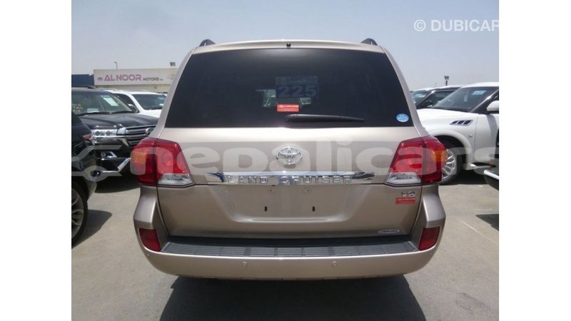 Big with watermark toyota land cruiser bagmati import dubai 2553