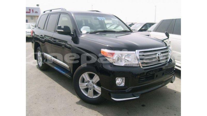 Big with watermark toyota land cruiser bagmati import dubai 2554