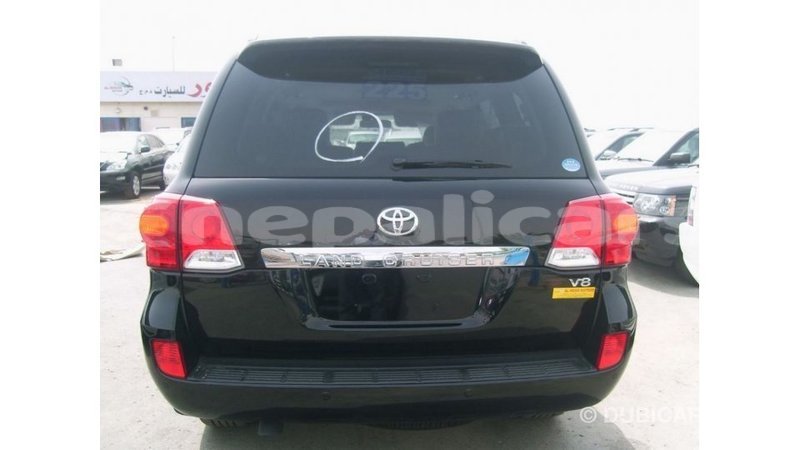 Big with watermark toyota land cruiser bagmati import dubai 2554