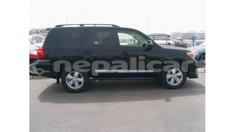 Big with watermark toyota land cruiser bagmati import dubai 2554